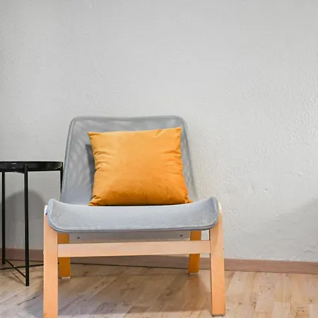 Perfect For 5 Guests - Netflix - Parking - - Smart アパート ドゥイスブルグ